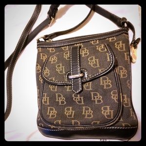 Dooney and Bourke purse